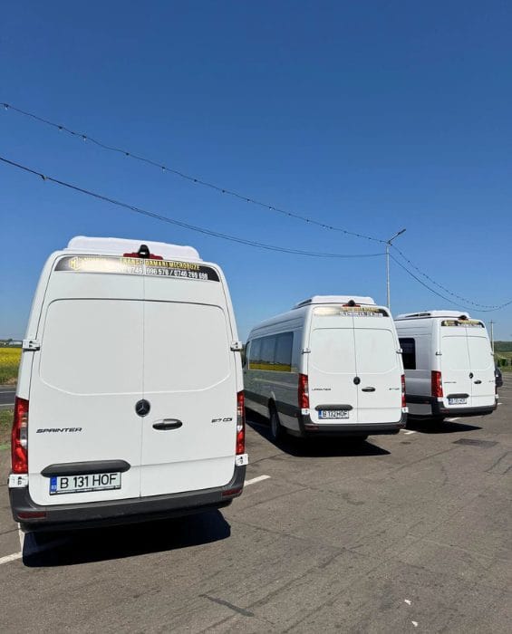 Intersaam - transport persoane, inchirieri microbuze, bilete microbuz - Cine suntem